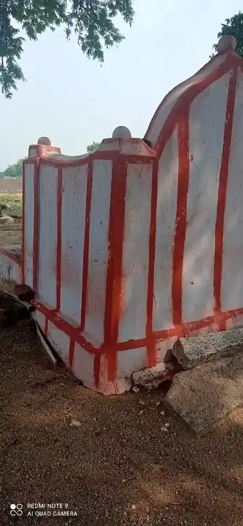 Arulmigu Krishnasamy And Mundasamy Temple, Kombadi Dhalavaipuram - 628301