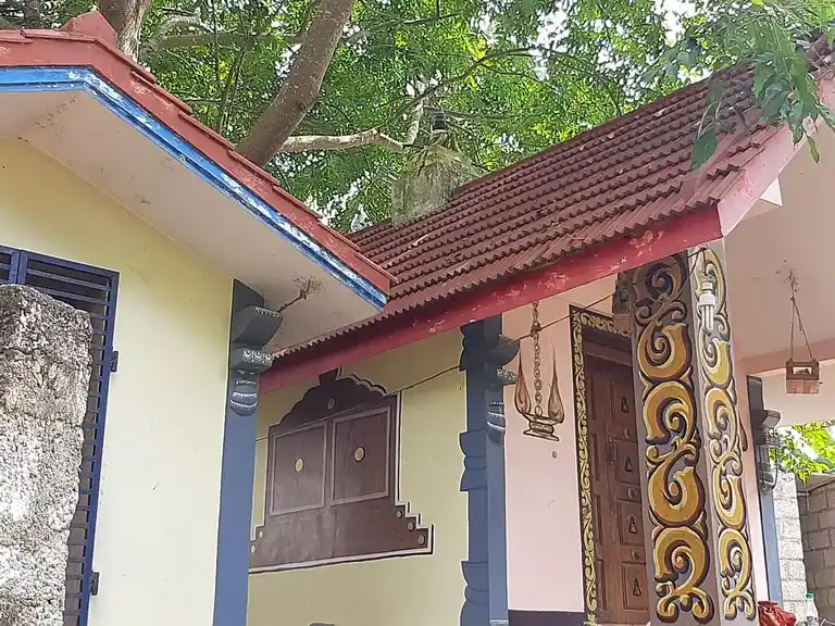 Arulmigu Krishnasamy Temple, Kuzhivilai, Padanthalumoodu - 629152