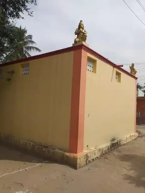 Arulmigu Krishnasamy Temple, Near Danbasco College, Tadangam - 636807 அருள்மிகு கிருஷ்ணசாமி திருக்கோயில், Near Danbasco College, Tadangam - 636807, Dharmapuri - Ancient Temple Architecture and History Image 3
