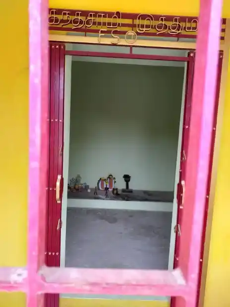 Arulmigu Krishnasamy Temple, Near Danbasco College, Tadangam - 636807 அருள்மிகு கிருஷ்ணசாமி திருக்கோயில், Near Danbasco College, Tadangam - 636807, Dharmapuri - Ancient Temple Architecture and History Image 4