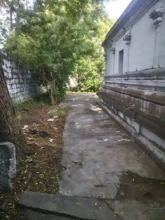Arulmigu Krishnasamy Temple, Street End, Biramadesam - 627413 அருள்மிகு கிருஷ்ணசுவாமி திருக்கோயில், Street End, Biramadesam - 627413, Tirunelveli - Ancient Temple Architecture and History Image 2