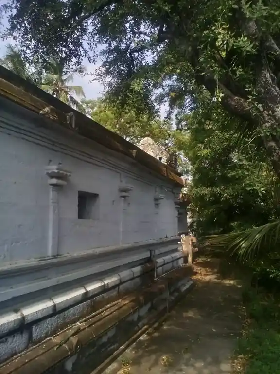 Arulmigu Krishnasamy Temple, Street End, Biramadesam - 627413 அருள்மிகு கிருஷ்ணசுவாமி திருக்கோயில், Street End, Biramadesam - 627413, Tirunelveli - Ancient Temple Architecture and History Image 4