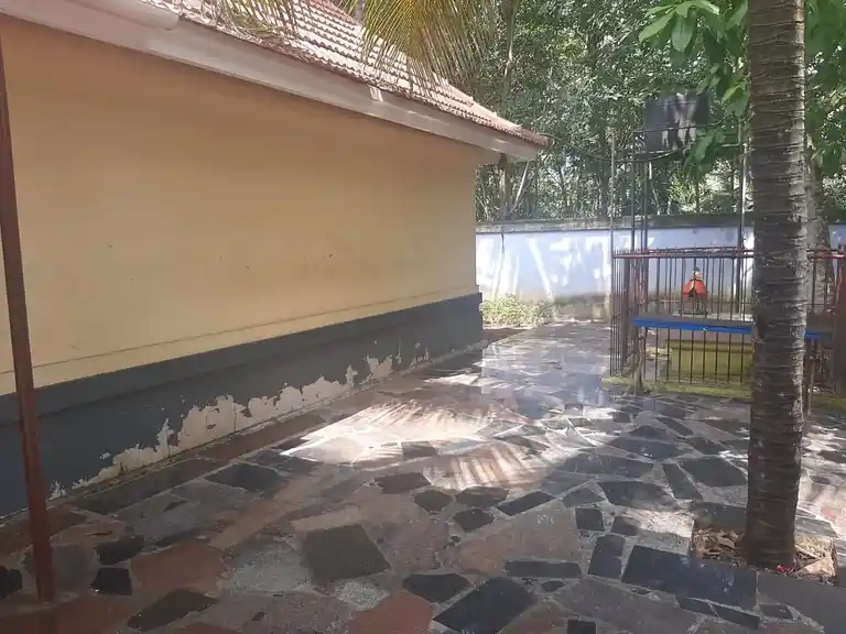 Arulmigu Krishnasamy Temple, Thickurichi, Pacode - 629162 அருள்மிகு கிருஷ்ணசாமி திருக்கோயில், Thickurichi, Pacode - 629162, Kanyakumari - Ancient Temple Architecture and History Image 3