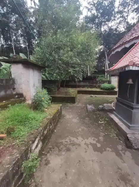 Arulmigu Krishnaswamy Temple, Azhwarkoil - 629175 Arulmigu Krishnaswamy Temple, Azhwarkoil - 629175, Kanyakumari - Ancient Temple Architecture and History Image 2