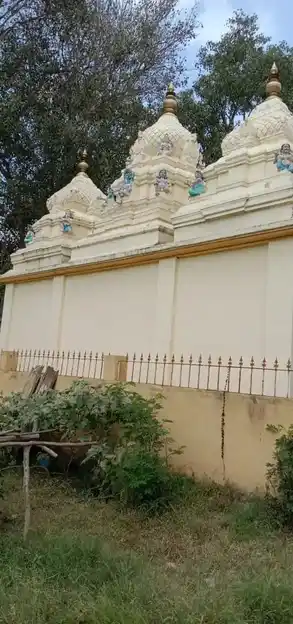 Arulmigu Krishnaswamy Temple, Jimangalam - 635103 Arulmigu Krishnaswamy Temple, Jimangalam - 635103, Krishnagiri - Ancient Temple Architecture and History Image 3