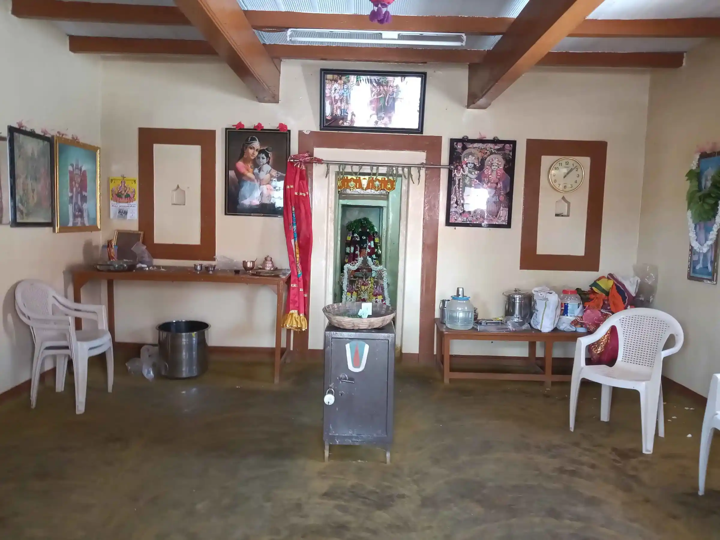 Arulmigu Krishnaswamy Temple, Karadivavi - 641658 அருள்மிகு கிருஷ்ணசாமி திருக்கோயில், Karadivavi - 641658, Tiruppur - Ancient Temple Architecture and History Image 3