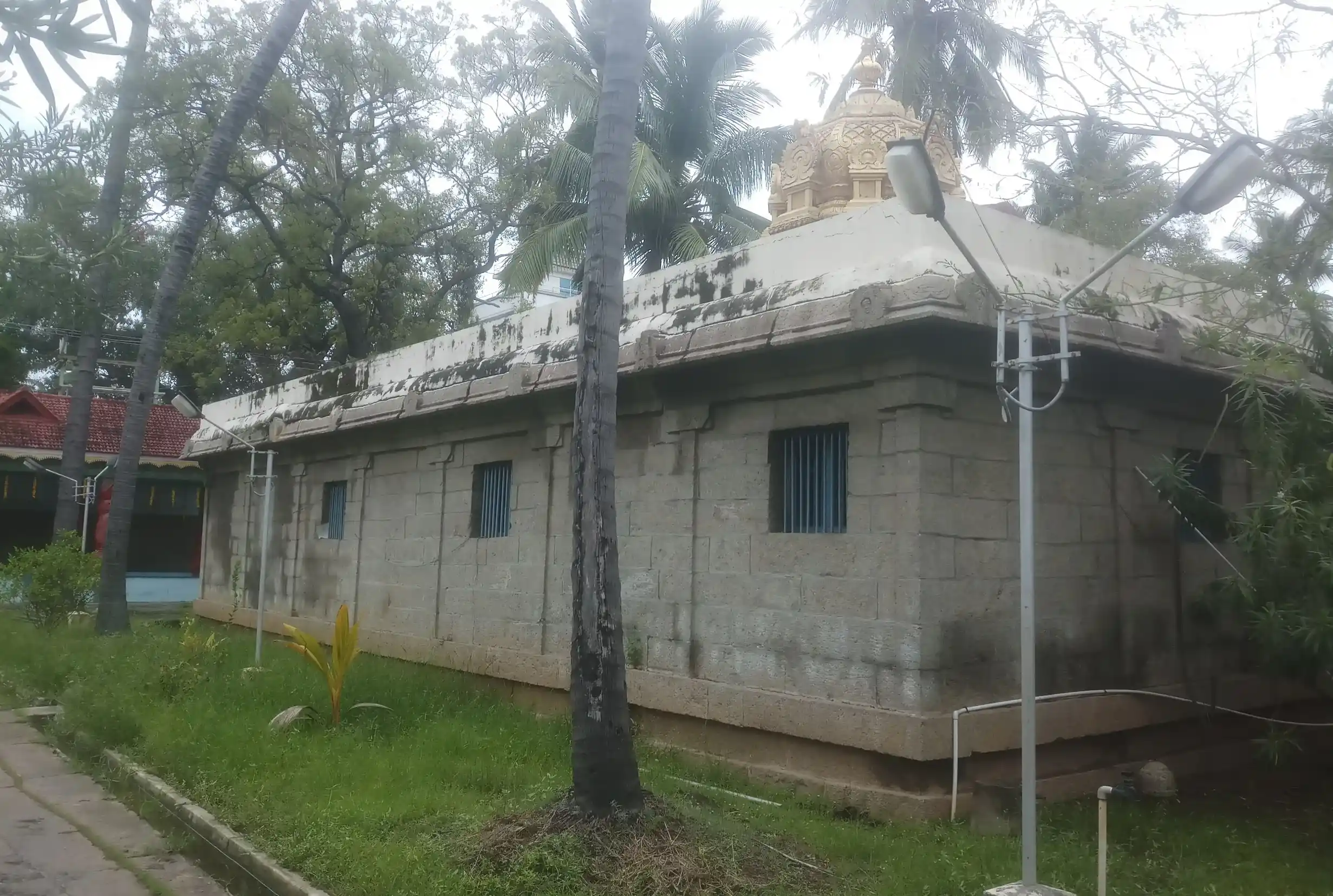 Arulmigu Krishnaswamy Temple, Krishnankoil, Vadassery, Nagercoil - 629001 அருள்மிகு கிருஷ்ணசுவாமி திருக்கோயில், Krishnankoil, Vadassery, Nagercoil - 629001, Kanyakumari - Ancient Temple Architecture and History Image 4