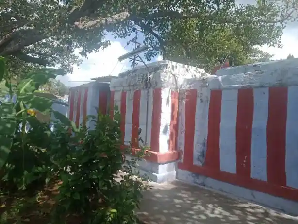 Arulmigu Krishnaswamy Temple, Pallipalayam Agraharam - 636008 அருள்மிகு கிருஷ்ணசாமி திருக்கோயில், Pallipalayam Agraharam - 636008, Namakkal - Ancient Temple Architecture and History Image 4