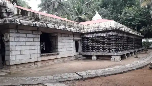 Arulmigu Krishnaswamy Temple, Thiruvikramapuram, Arumanai - 629151 Arulmigu Krishnaswamy Temple, Thiruvikramapuram, Arumanai - 629151, Kanyakumari - Ancient Temple Architecture and History Image 3