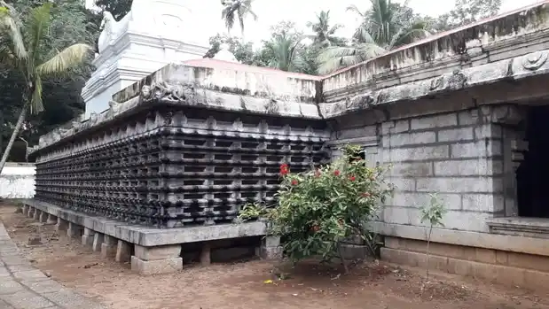 Arulmigu Krishnaswamy Temple, Thiruvikramapuram, Arumanai - 629151 Arulmigu Krishnaswamy Temple, Thiruvikramapuram, Arumanai - 629151, Kanyakumari - Ancient Temple Architecture and History Image 4