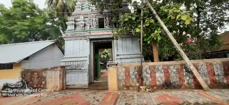 Arulmigu Krishnaswamy Temple, Vickrama Singapuram - 627425 அருள்மிகு கிருஷ்ணசுவாமி திருக்கோயில், Vickrama Singapuram - 627425, Tirunelveli - Ancient Temple Architecture and History Image 3