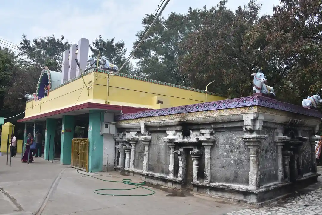 Arulmigu Kuberalingam Temple, Tiruvannamalai - 606604 அருள்மிகு குபேரலிங்கம் திருக்கோயில், திருவண்ணாமலை - 606604, Tiruvannamalai - Ancient Temple Architecture and History Image 2