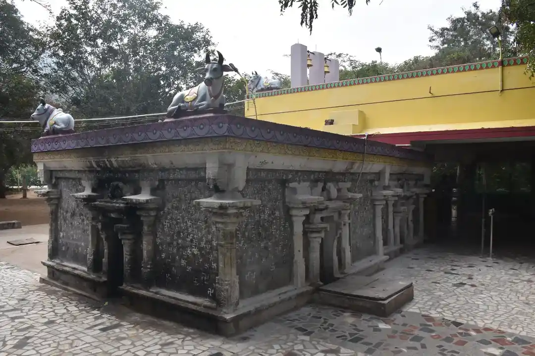 Arulmigu Kuberalingam Temple, Tiruvannamalai - 606604 அருள்மிகு குபேரலிங்கம் திருக்கோயில், திருவண்ணாமலை - 606604, Tiruvannamalai - Ancient Temple Architecture and History Image 3