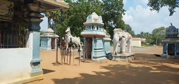 Arulmigu Kudikadu Saatha Ayyanar Temple, Thiruverumbur - 620013