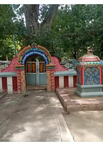 Arulmigu Kudiyarasu Munishvarar Temple, Srirangam, Thiruchirappalli - 620006 Arulmigu Kudiyarasu Munishvarar Temple, Srirangam, Thiruchirappalli - 620006, Thiruchirappalli - Ancient Temple Architecture and History Image 3