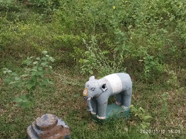 Arulmigu Kulakarai Ayyanar Temple, Valanadu - 621305 Arulmigu Kulakarai ayyanar Temple, Valanadu - 621305, Thiruchirappalli - Ancient Temple Architecture and History Image 4
