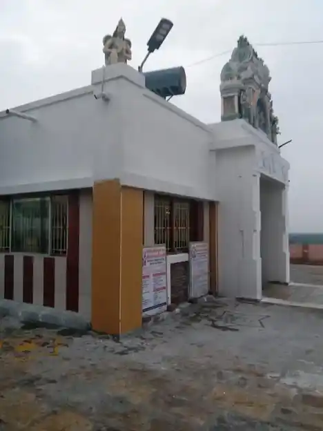 Arulmigu Kulamperumal Temple, Alakuvarpatti - 624001 அருள்மிகு குளம்பெருமாள் கோயில், அலக்குவார்பட்டி - 624001, Dindigul - Ancient Temple Architecture and History Image 4