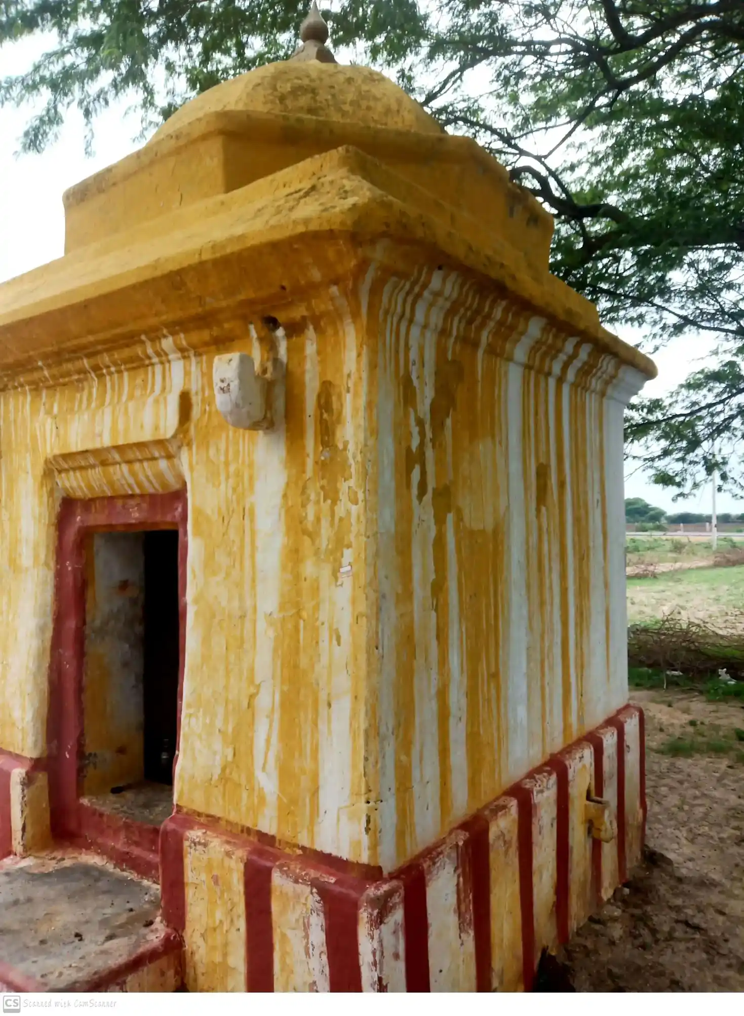 Arulmigu Kulanthai Eswaramudaiyar Temple, Mandikulam - 628907 அருள்மிகு குழந்தை ஈஸ்வரமுடையார் திருக்கோயில், Mandikulam - 628907, Thoothukudi - Ancient Temple Architecture and History Image 2