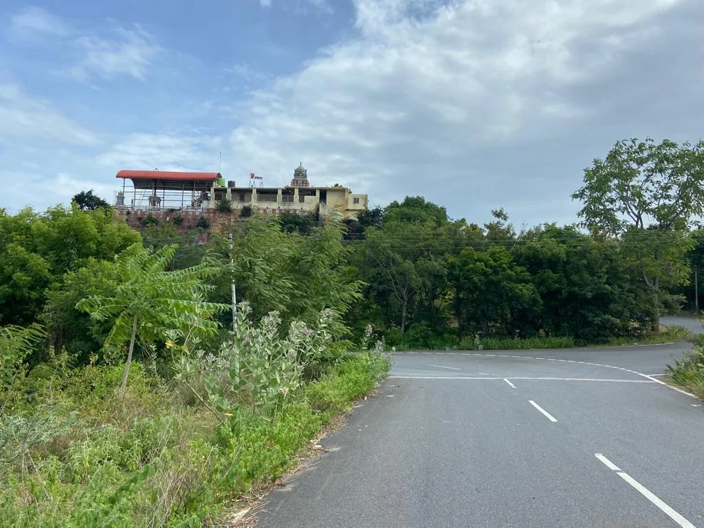 Arulmigu Kulanthai Velayudhasamy Temple, Kurunthamalai, Thekampatti - 641104 அருள்மிகு குழந்தை வேலாயுதசுவாமி திருக்கோயில்,  - 641104, Coimbatore - Ancient Temple Architecture and History Image 6