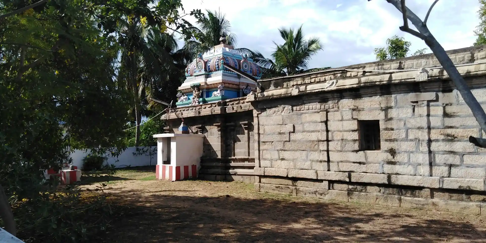 Arulmigu Kulasekaramudaiyar Temple, Kondanagaram - 627010 அருள்மிகு குலசேகரமுடையார் திருக்கோயில், கொண்டாநகரம் - 627010, Tirunelveli - Ancient Temple Architecture and History Image 3