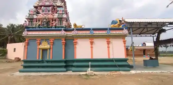 Arulmigu Kulasekaraswamy Kungumavalliyamman Temple, Solamadevi, Madathukulam - 642113 அருள்மிகு குலசேகர சுவாமி மற்றும் குங்கும வள்ளியம்மன் திருக்கோயில், Solamadevi, Madathukulam - 642113, Tiruppur - Ancient Temple Architecture and History Image 2