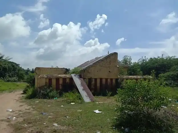 Arulmigu Kulathuayyanar Temple, Rajendram - 613205 அருள்மிகு குளத்து அய்யனார் திருக்கோயில், Rajendram - 613205, Thanjavur - Ancient Temple Architecture and History Image 5