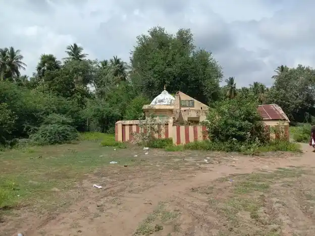 Arulmigu Kulathuayyanar Temple, Rajendram - 613205 அருள்மிகு குளத்து அய்யனார் திருக்கோயில், Rajendram - 613205, Thanjavur - Ancient Temple Architecture and History Image 6