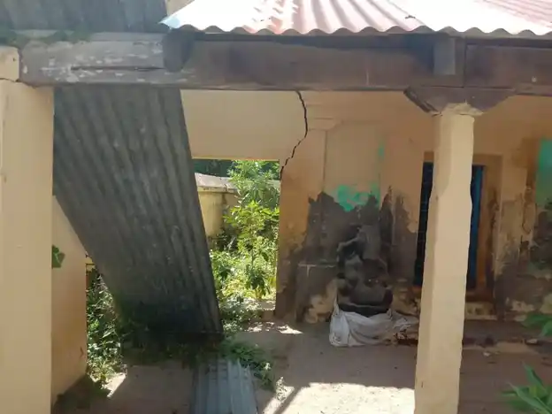 Arulmigu Kulathuayyanar Temple, Rajendram - 613205 அருள்மிகு குளத்து அய்யனார் திருக்கோயில், Rajendram - 613205, Thanjavur - Ancient Temple Architecture and History Image 8