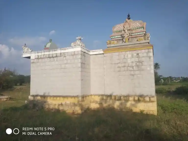 Arulmigu Kulathur Chellandiamman Temple, Kulathoor - 624703 அருள்மிகு குளத்துhர் செல்லாண்டியம்மன் கோயில், Kulathoor - 624703, Dindigul - Ancient Temple Architecture and History Image 2