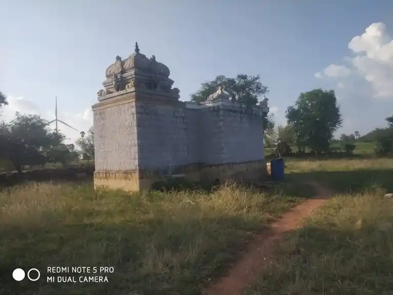 Arulmigu Kulathur Chellandiamman Temple, Kulathoor - 624703 அருள்மிகு குளத்துhர் செல்லாண்டியம்மன் கோயில், Kulathoor - 624703, Dindigul - Ancient Temple Architecture and History Image 3