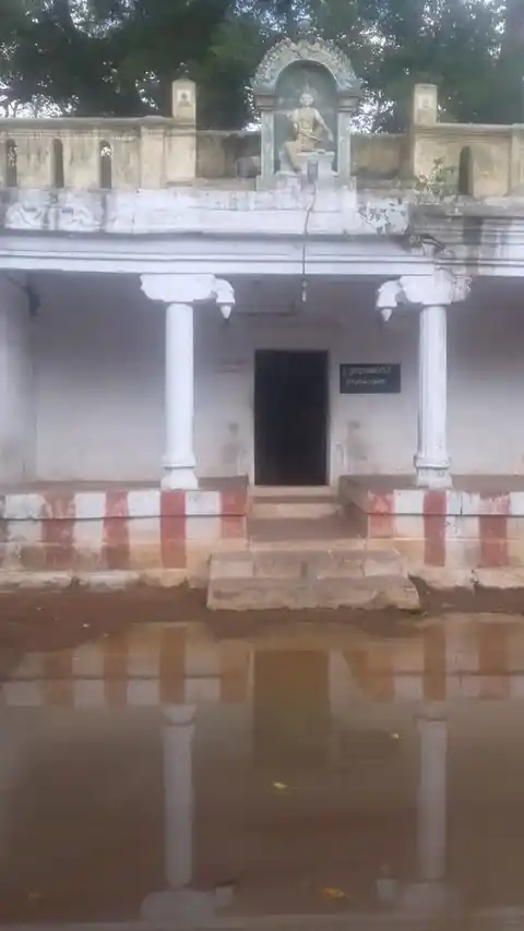 Arulmigu Kulathuriayan Sasthatirukovil, Alwarkurici - 627412 Temple
