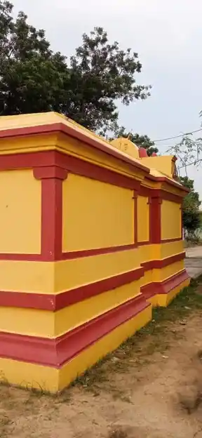 Arulmigu Kulingiamman, Lakshmiamman, Ellaiamman Temple, Centre Of The Village, Eliambedu - 601204 அருள்மிகு குலுங்கியம்மன், இலட்சுமியம்மன், எல்லையம்மன் திருக்கோயில், Centre Of The Village, Eliambedu - 601204, Tiruvallur - Ancient Temple Architecture and History Image 5