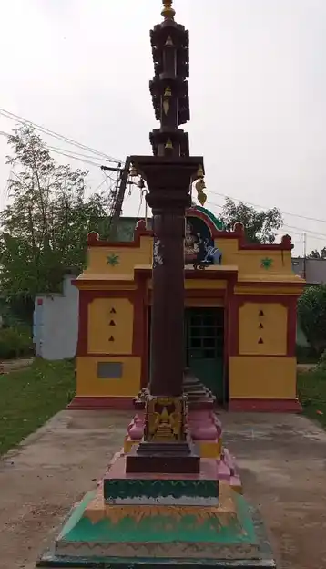 Arulmigu Kulingiamman, Lakshmiamman, Ellaiamman Temple, Centre Of The Village, Eliambedu - 601204 அருள்மிகு குலுங்கியம்மன், இலட்சுமியம்மன், எல்லையம்மன் திருக்கோயில், Centre Of The Village, Eliambedu - 601204, Tiruvallur - Ancient Temple Architecture and History Image 6