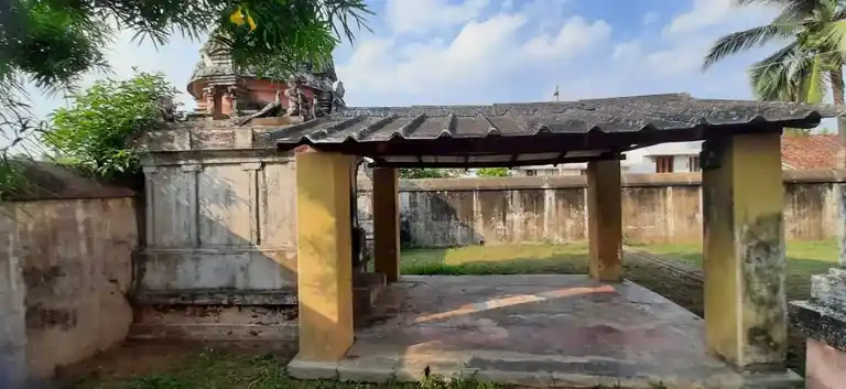 Arulmigu Kulothunganathswamy Temple, Manali - 614711 அருள்மிகு குலோத்துங்கநாதசுவாமி திருக்கோயில், மணலி - 614711, Thiruvarur - Ancient Temple Architecture and History Image 6