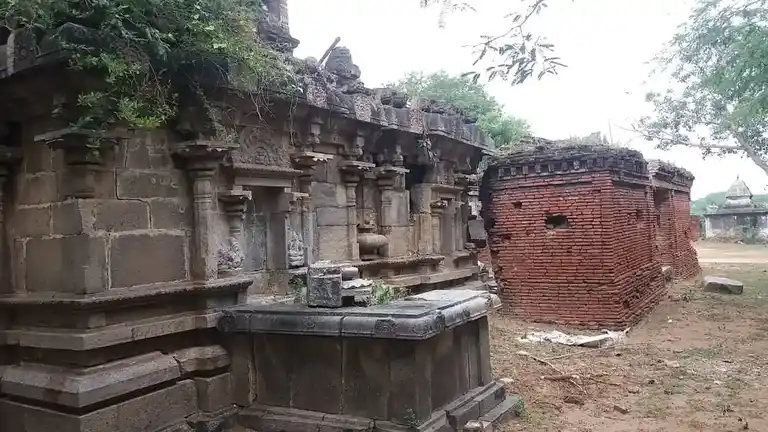 Arulmigu Kumarappaswamy Temple, Sullankudi - 621715 Arulmigu Kumarappaswamy Temple, Sullankudi - 621715, Ariyalur - Ancient Temple Architecture and History Image 4