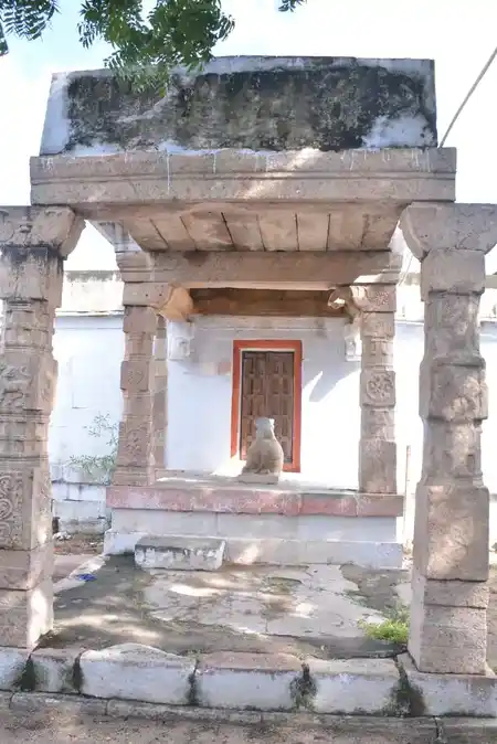 Arulmigu Kumaraswamy Temple, Pavali, Pavali - 626103 அருள்மிகு குமாரசுவாமி திருக்கோயில், பாவாலி, Pavali - 626103, Virudhunagar - Ancient Temple Architecture and History Image 4