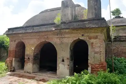 Arulmigu Kumarswami Temple, Nangur - 609106 அ/மி.குமாரசுவாமி திருக்கோயில், Nangur - 609106, Mayiladuthurai - Ancient Temple Architecture and History Image 9