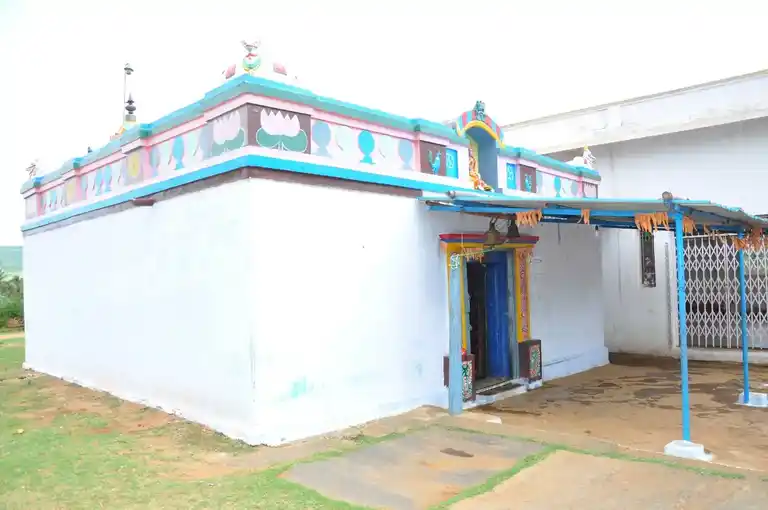 Arulmigu Kumpeswarar Temple, Asanur, Haasanur - 638401 அருள்மிகு கும்பேஸ்வரசுவாமி திருக்கோயில், ஆசனூர், Haasanur - 638401, Erode - Ancient Temple Architecture and History Image 4