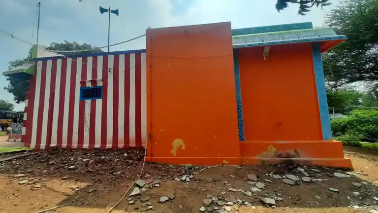 Arulmigu Kundaathi Veerasamy Temple, Kottaimedu - 623603 அருள்மிகு குண்டாத்தி வீரசாமி திருக்கோயில், Kottaimedu - 623603, Ramanathapuram - Ancient Temple Architecture and History Image 6