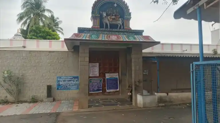 Arulmigu Kundrapureeswarar Temple, Kunathur, Uthukuli - 638103