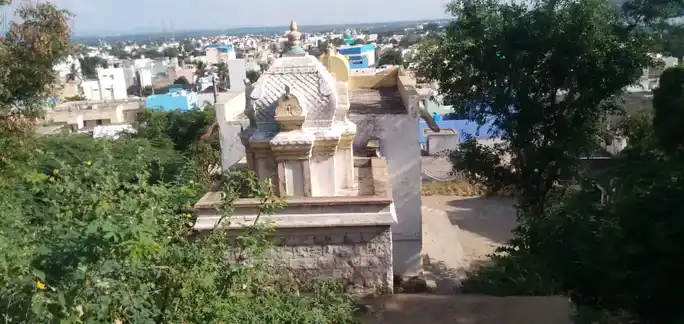 Arulmigu Kundril Vilaiyadum Kumaran Temple, V O C Nagar - 606601 அருள்மிகு குன்றில் விளையாடும் குமரன் திருக்கோயில், V O C Nagar - 606601, Tiruvannamalai - Ancient Temple Architecture and History Image 4