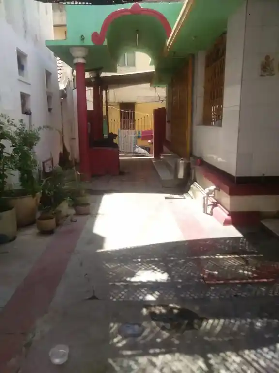 Arulmigu Kunjumarriamman Selvavinayagar Temple, Near Old Bus Stand, Salem - 636001 அருள்மிகு குஞ்சு மாரியம்மன், காளியம்மன் மற்றும் செல்வ விநாயகர் திருக்கோயில், பழைய பேருந்து நிலையம் அருகில், சேலம் - 636001, Salem - Ancient Temple Architecture and History Image 6