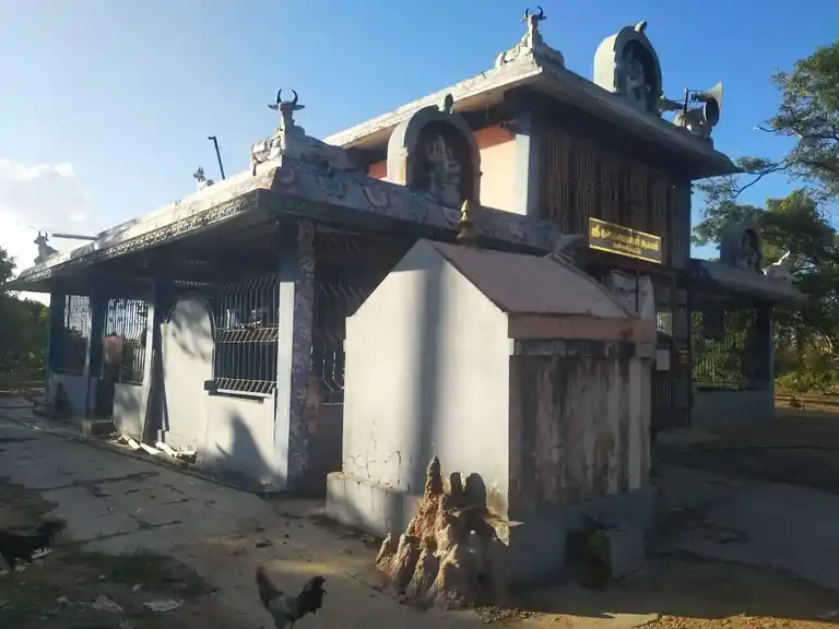 Arulmigu Kunnam Ayyanar Temple, Melavannipattu, Melavannipattu - 614632 அருள்மிகு குன்னம் அய்யனார் திருக்கோயில், Melavannipattu, Melavannipattu - 614632, Thanjavur - Ancient Temple Architecture and History Image 5