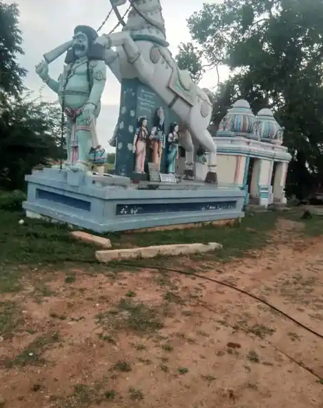 Arulmigu Kunnamudaiya Ayyanar Temple, Thiruvalanthoor - 630410 அருள்மிகு குன்னமுடைய அய்யனார் திருக்கோயில், Thiruvalanthoor - 630410, Sivagangai - Ancient Temple Architecture and History Image 4