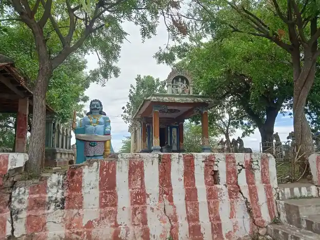Arulmigu Kunnamudaiya Iyanar Temple, Thiruvetriyur - 623407