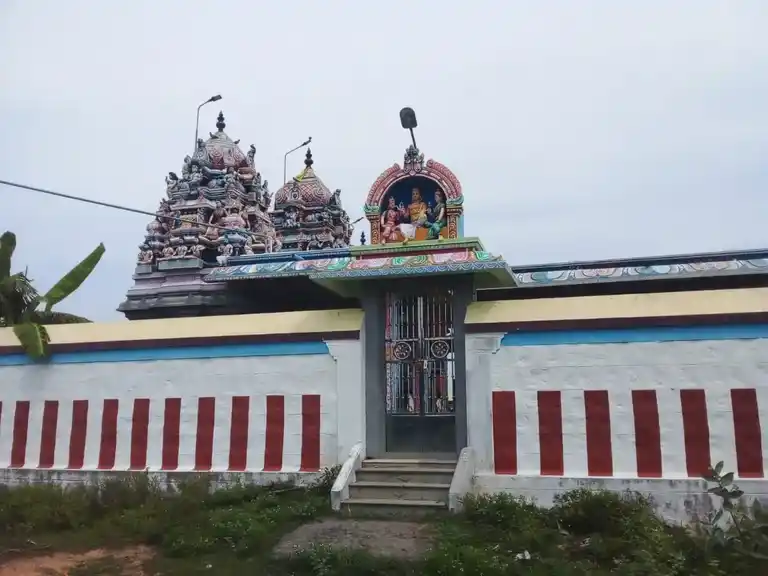 Arulmigu Kunnathikattu Ayyanar Temple, Sempoothi - 622401 அருள்மிகு குன்னத்திகாட்டுஅய்யனார் திருக்கோயில், Sempoothi - 622401, Pudukkottai - Ancient Temple Architecture and History Image 2