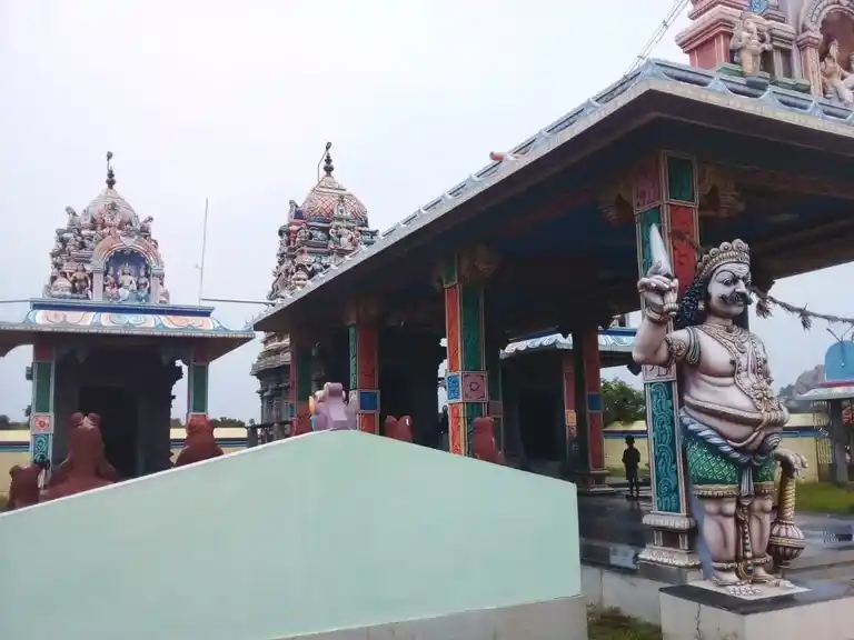 Arulmigu Kunnathikattu Ayyanar Temple, Sempoothi - 622401 அருள்மிகு குன்னத்திகாட்டுஅய்யனார் திருக்கோயில், Sempoothi - 622401, Pudukkottai - Ancient Temple Architecture and History Image 7