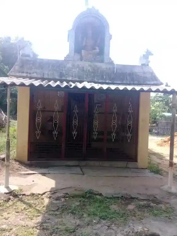 Arulmigu Kunrumalaiyan Temple, Arakkattalai - 621701 Temple