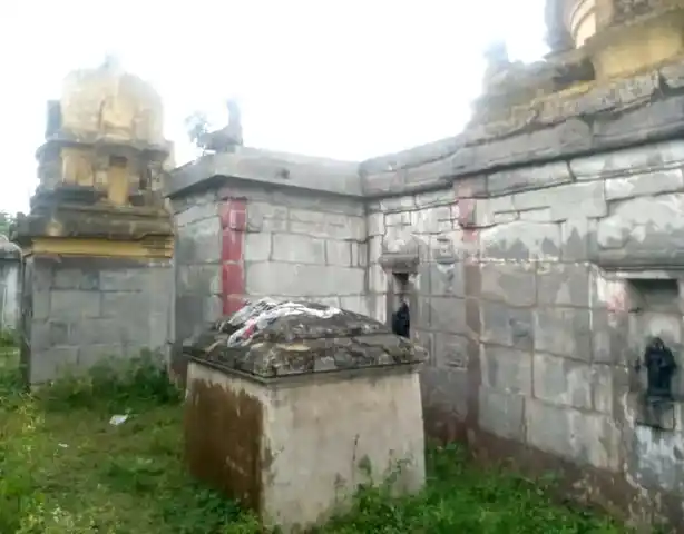 Arulmigu Kuntheeswarar Temple, Melthandarai - 603403 அருள்மிகு குந்திஸ்வரர் மற்றும் லட்சுமி நாரயண பெருமாள் திருக்கோயில், மேல்தண்டரை - 603403, Kancheepuram - Ancient Temple Architecture and History Image 2