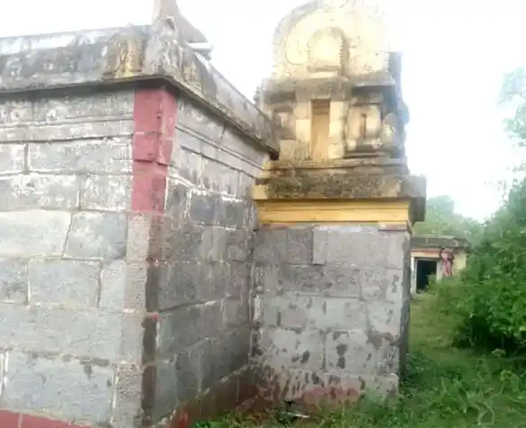 Arulmigu Kuntheeswarar Temple, Melthandarai - 603403 அருள்மிகு குந்திஸ்வரர் மற்றும் லட்சுமி நாரயண பெருமாள் திருக்கோயில், மேல்தண்டரை - 603403, Kancheepuram - Ancient Temple Architecture and History Image 4